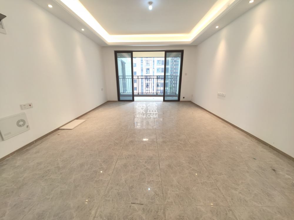 金茂如茂苑  4室2厅2卫    70.8万