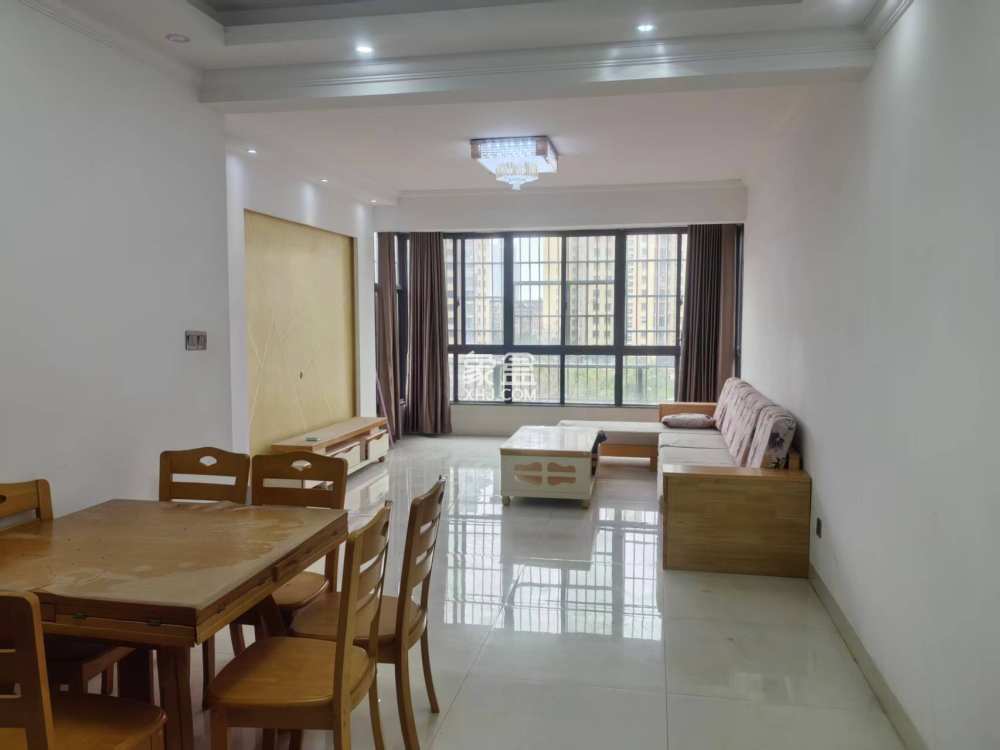 中央皇庭  3室2厅2卫    46.0万