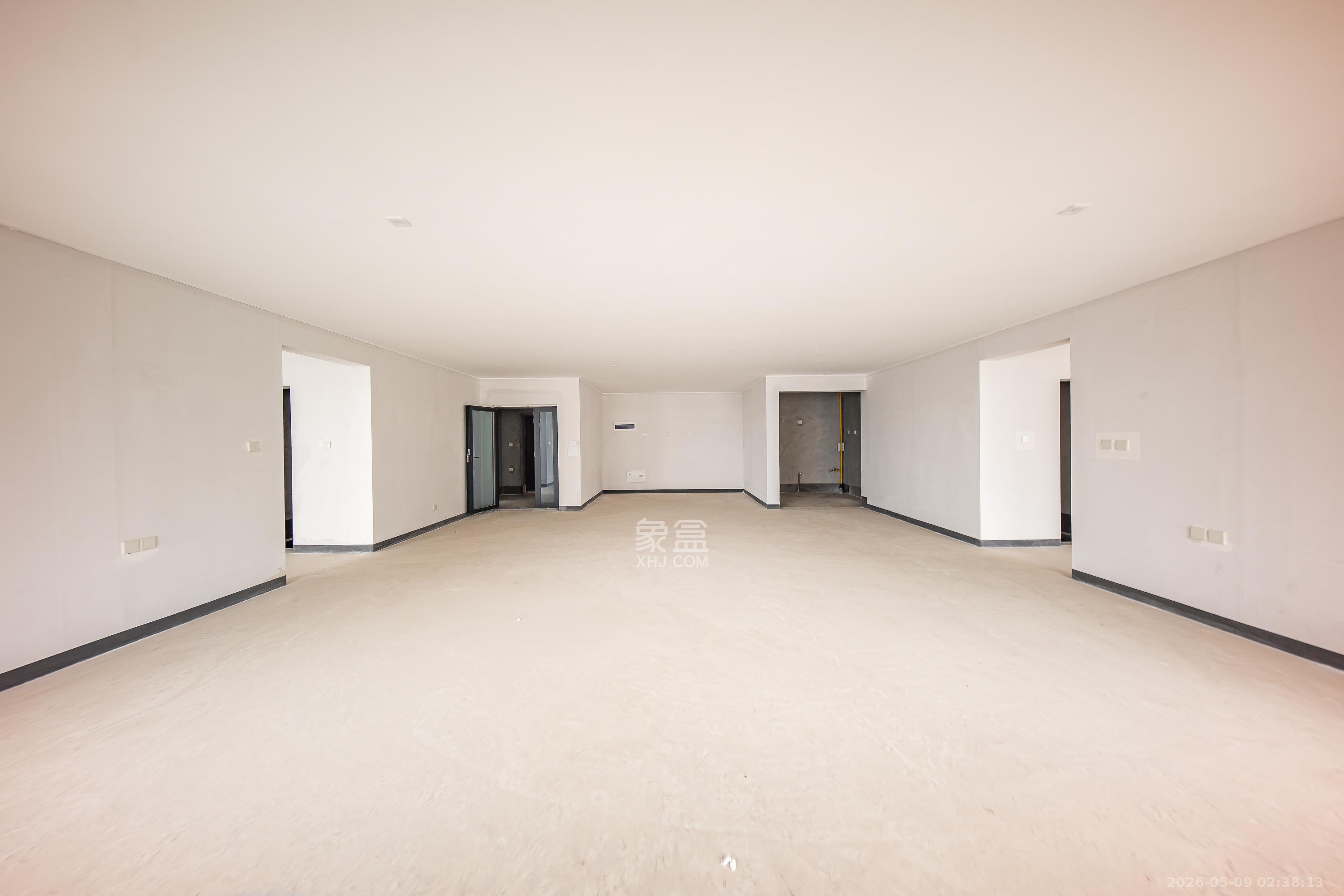 建投象山国际  5室2厅3卫    175.0万