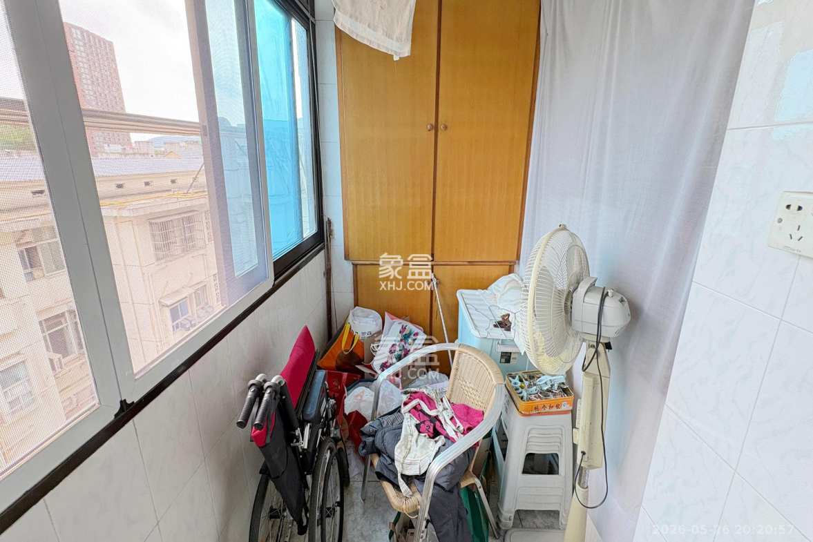 省煤炭公司宿舍(东茅街47号) 3室1厅1卫 64.8万 省煤炭公司宿舍(东茅街47号) 3室1厅1卫 64.8万阳台
