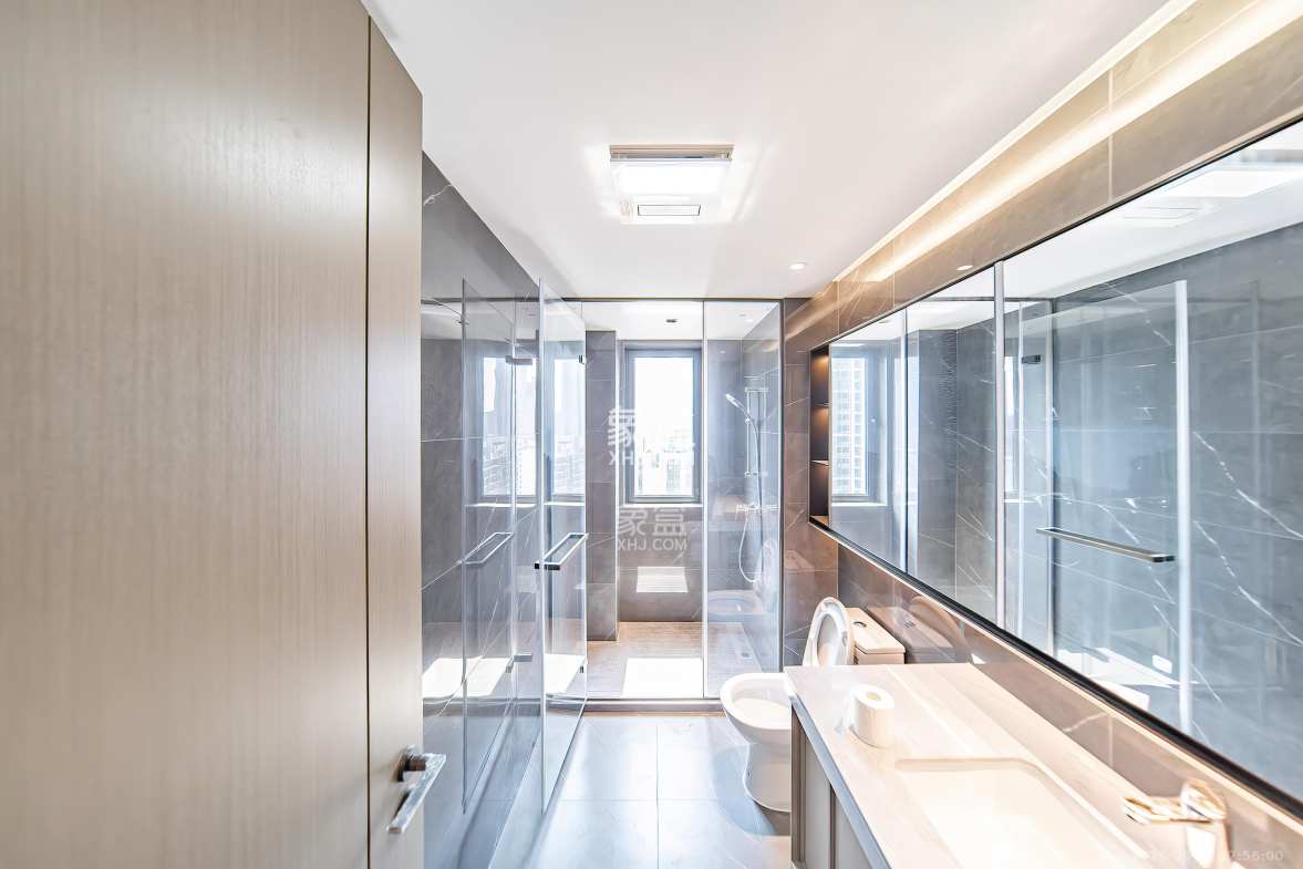 建发养云 4室2厅2卫 518.0万 建发养云 4室2厅2卫 518.0万卫生间