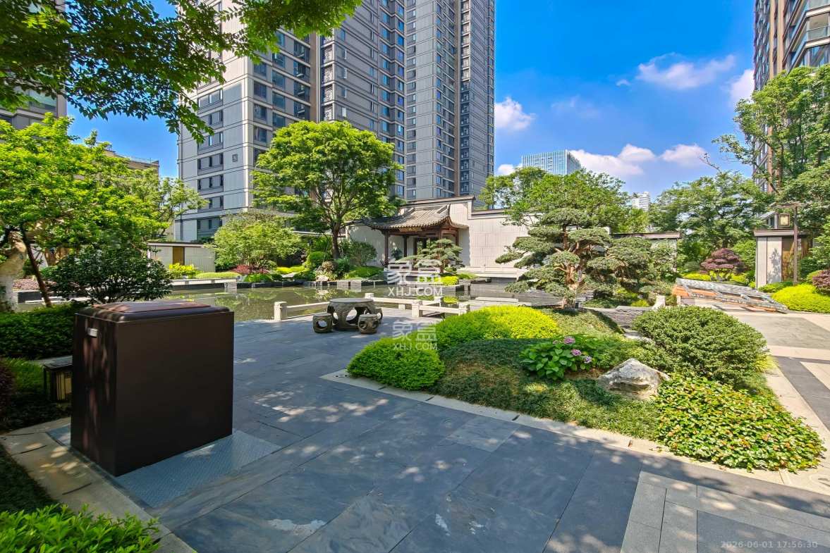 建发养云 5室2厅4卫 590.0万 建发养云 5室2厅4卫 590.0万其他