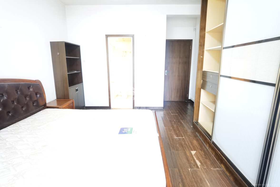 欧园 1室2厅1卫 1000.0元/月 欧园 1室2厅1卫 1000.0元/月室内图