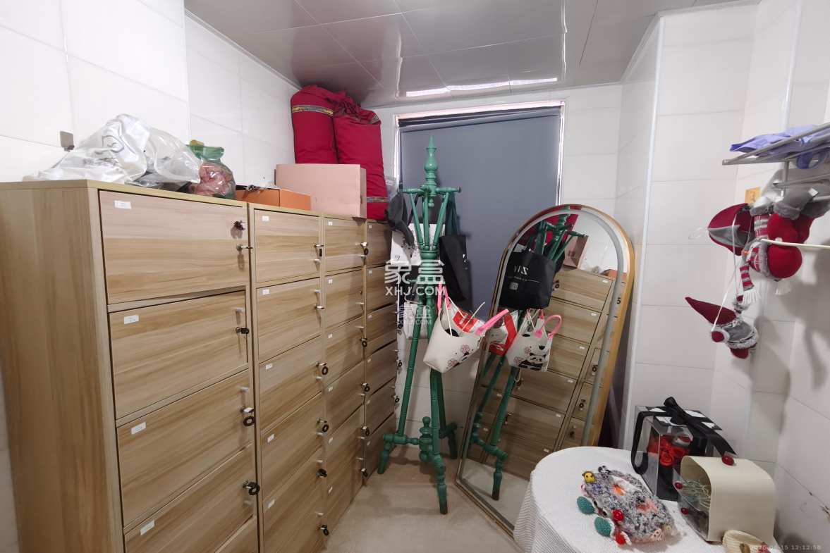 沁园春御院 3室2厅2卫 4000.0元/月 沁园春御院 3室2厅2卫 4000.0元/月室内图