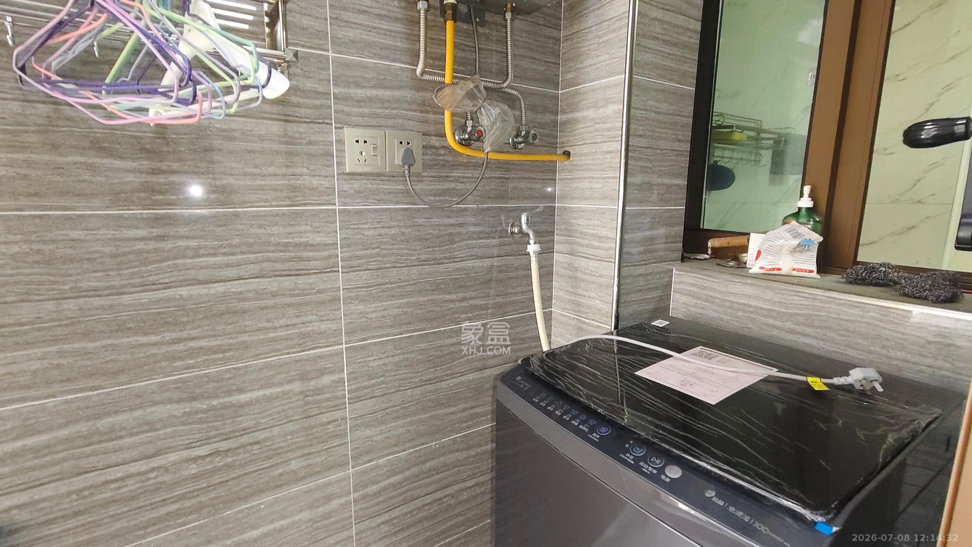 水木华麓  2室2厅1卫    2400.0元/月室内图