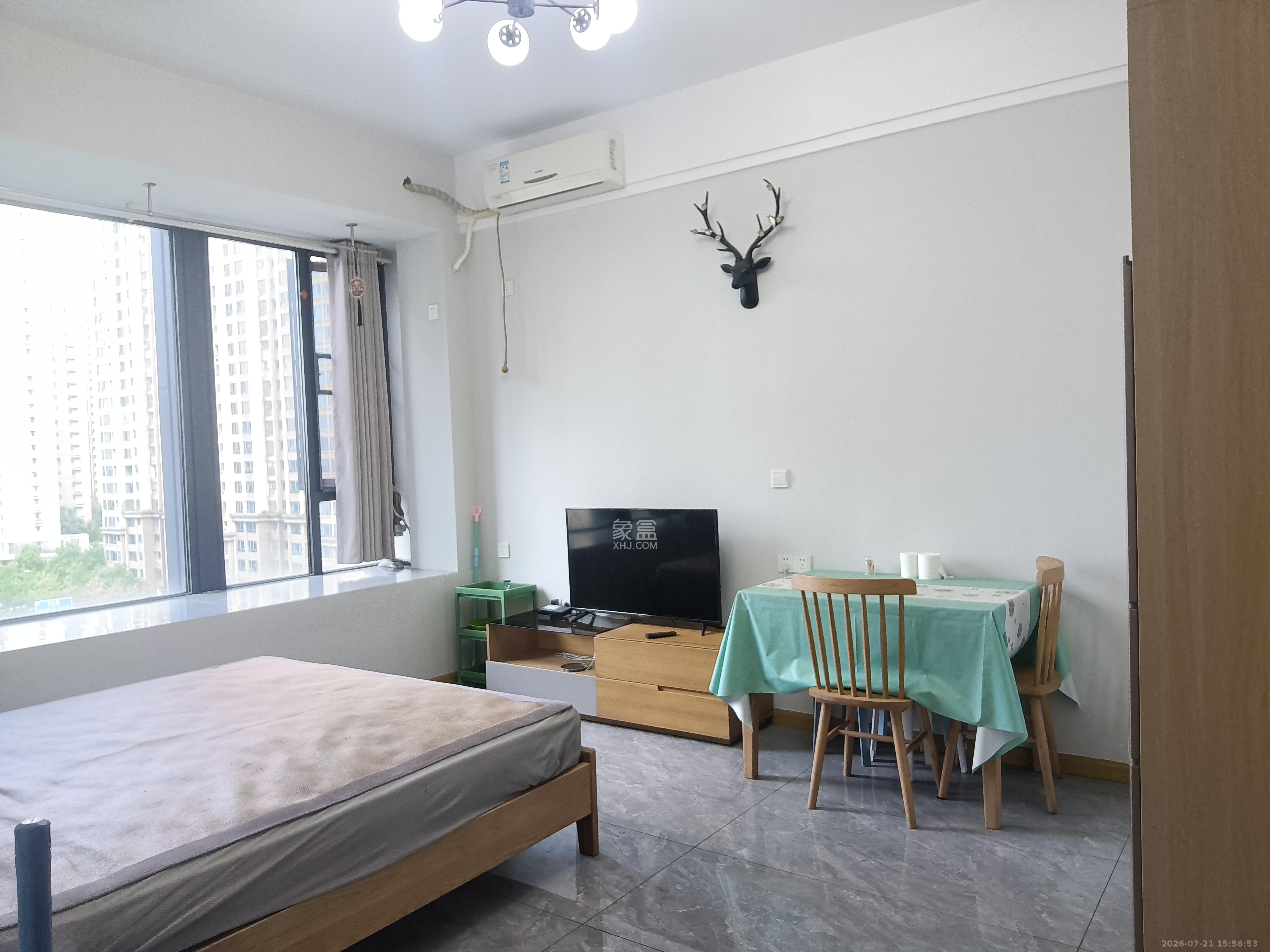 中建悦和城  1室1厅1卫    1300.0元/月