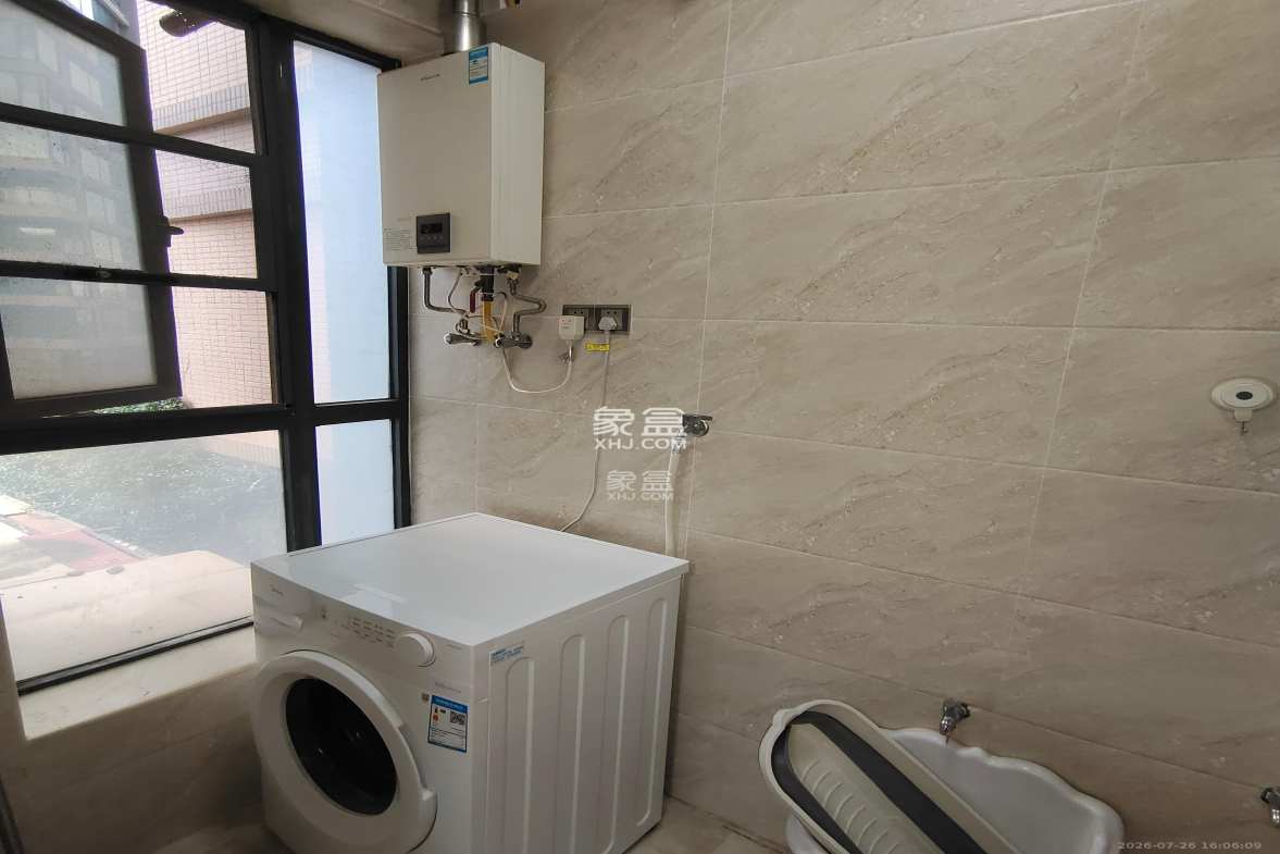 湘江雅颂居 2室2厅1卫 2200.0元/月 湘江雅颂居 2室2厅1卫 2200.0元/月室内图