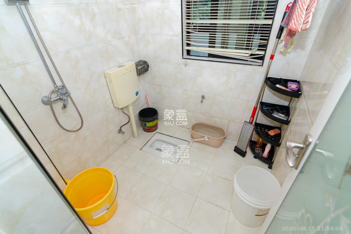 丽景华庭 4室2厅2卫 70.8万 丽景华庭 4室2厅2卫 70.8万卫生间