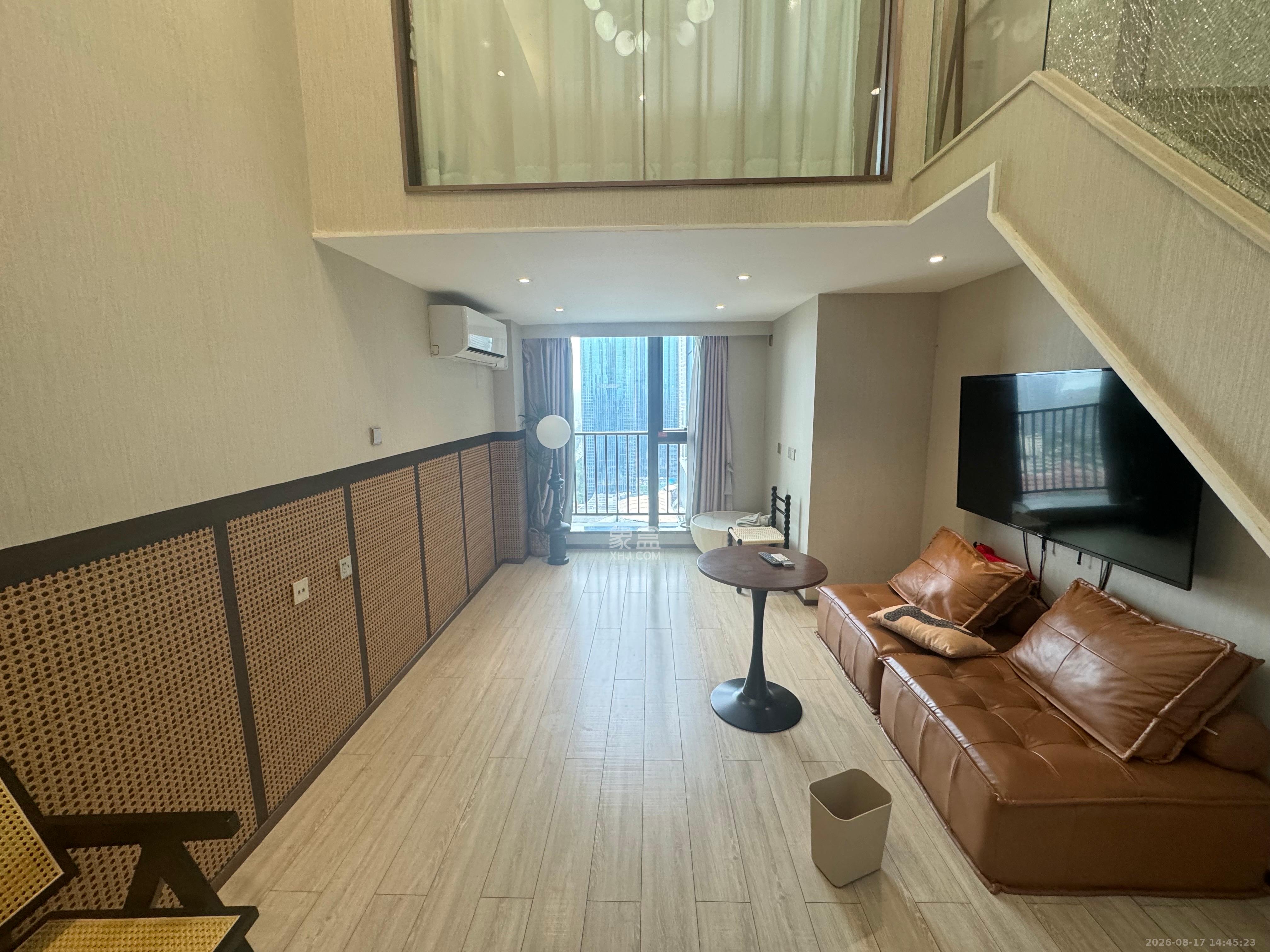 华远华时代  2室1厅1卫    2500.0元/月
