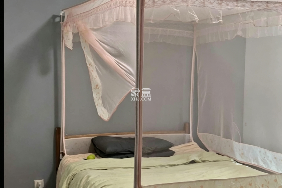 紫荆花园一期 4室2厅2卫 225.0万 紫荆花园一期 4室2厅2卫 225.0万客厅