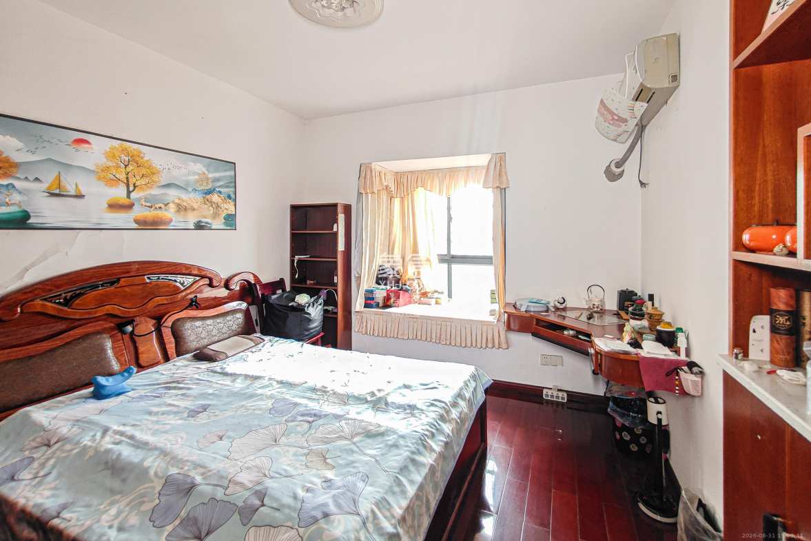 曙光领峰(曙光家园) 2室2厅2卫 56.8万 曙光领峰(曙光家园) 2室2厅2卫 56.8万卧室
