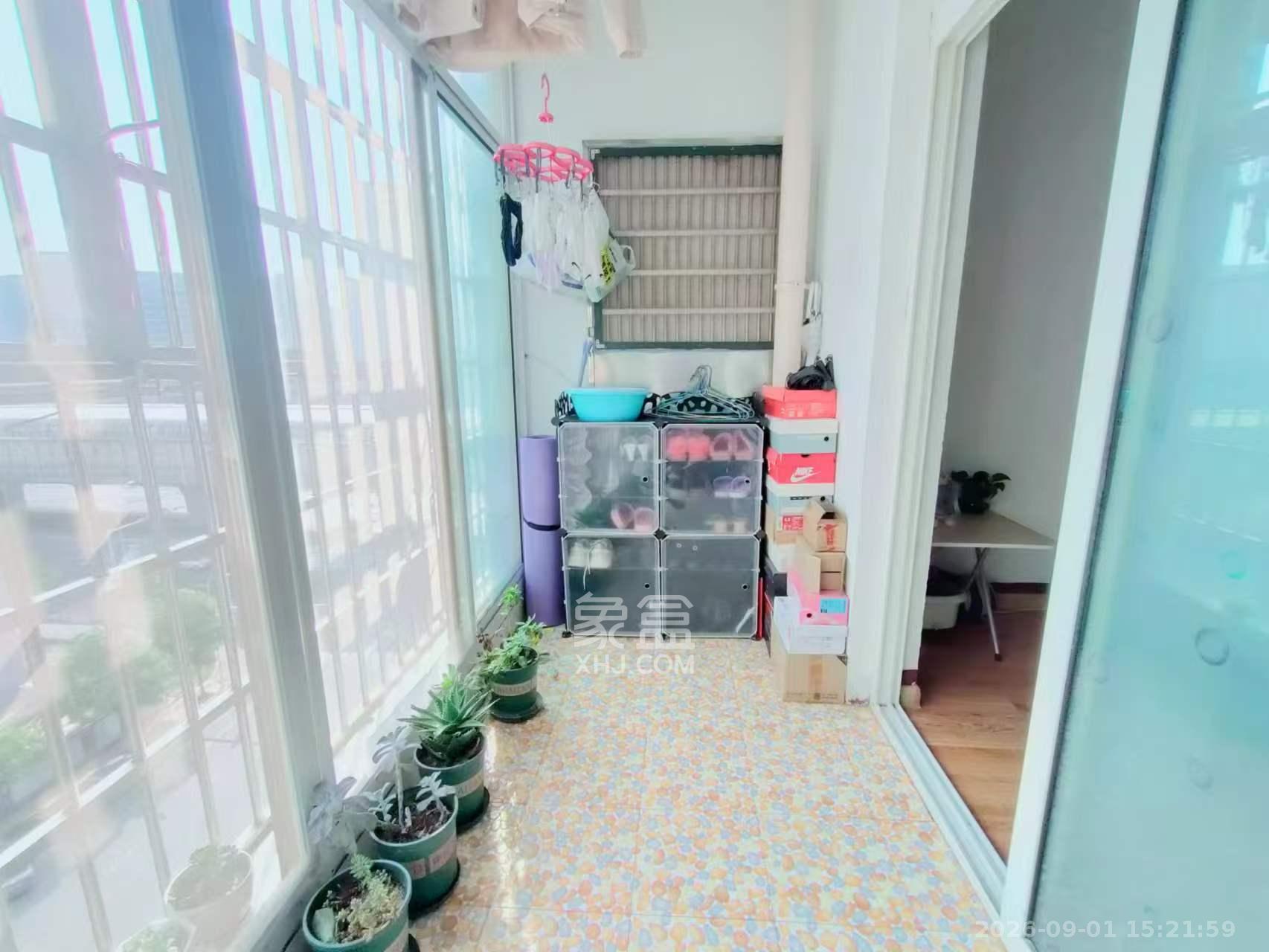 洋湖景园 2室2厅1卫 1700.0元/月 洋湖景园 2室2厅1卫 1700.0元/月室内图