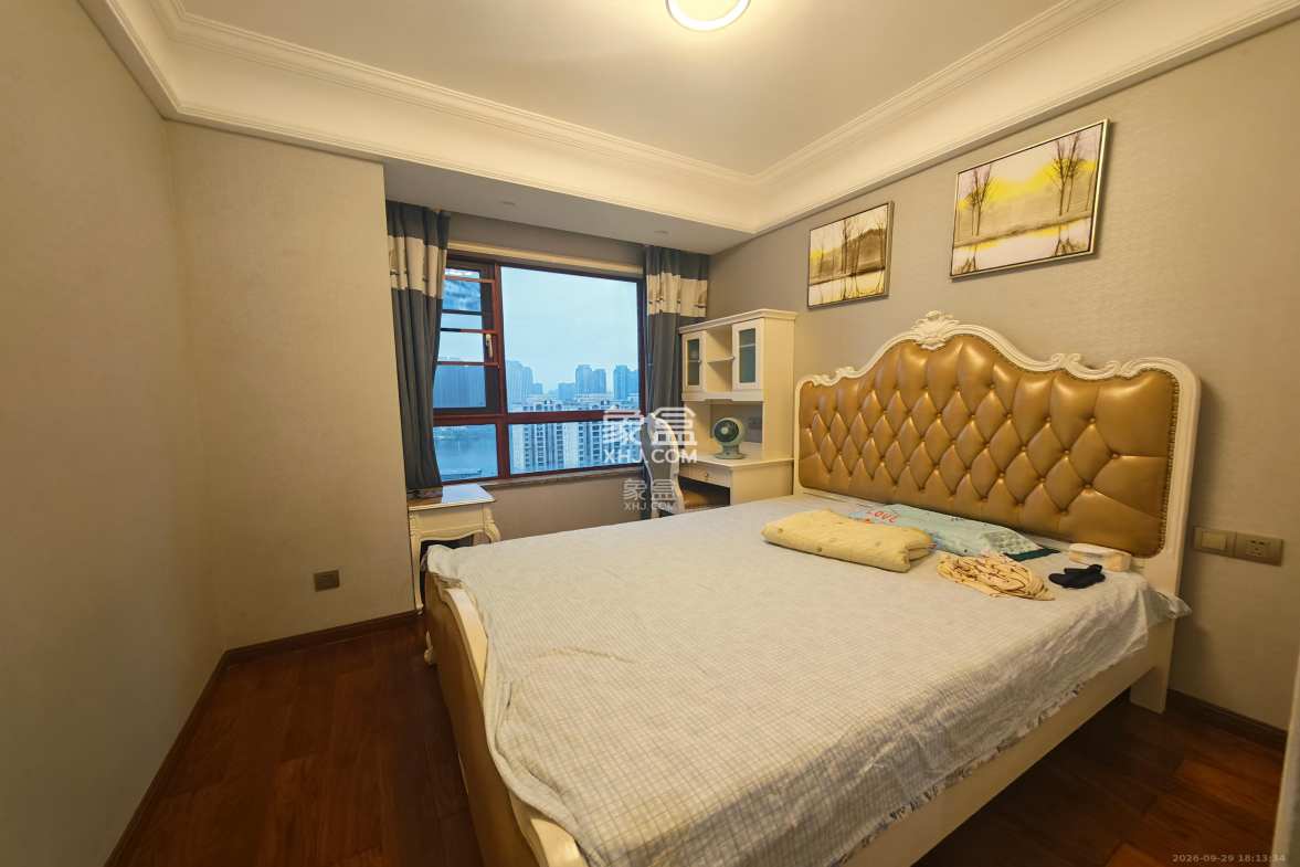 中海梅溪湖壹号 3室2厅2卫 5500.0元/月 中海梅溪湖壹号 3室2厅2卫 5500.0元/月室内图