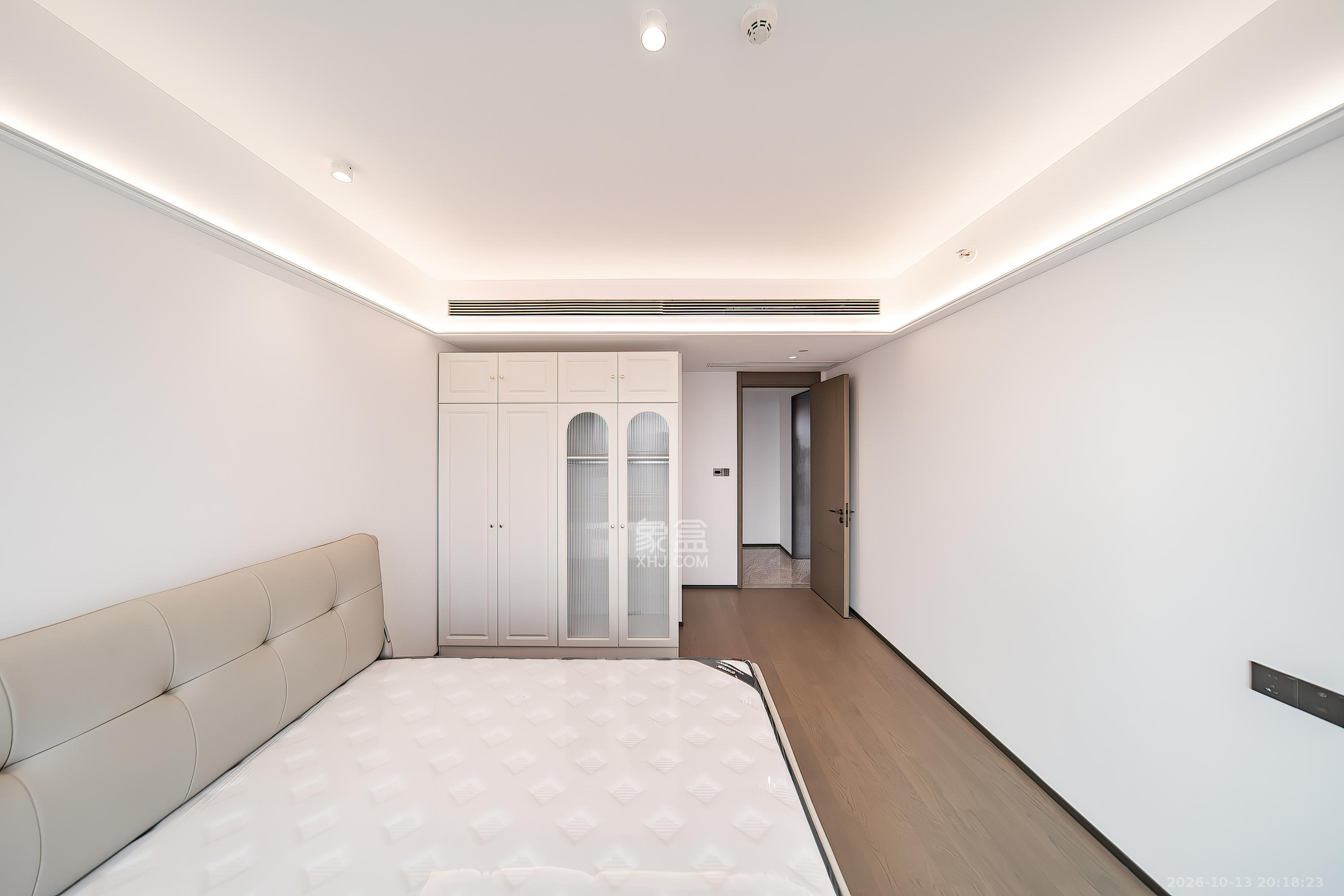 建发养云  4室2厅3卫    588.0万卧室