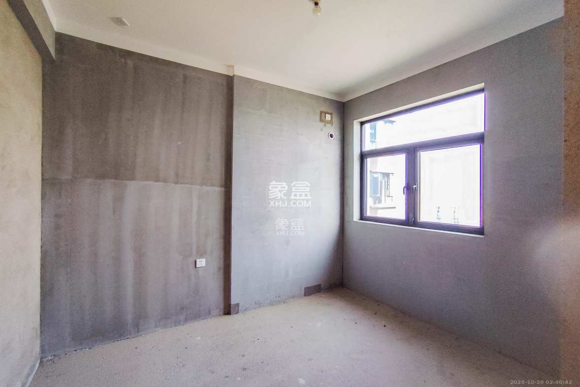 中建钰和城E区 4室2厅2卫 148.0万 中建钰和城E区 4室2厅2卫 148.0万卧室