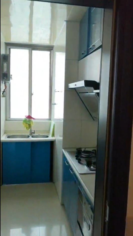 华贸大厦（华贸花苑）  2室2厅1卫    86.0万