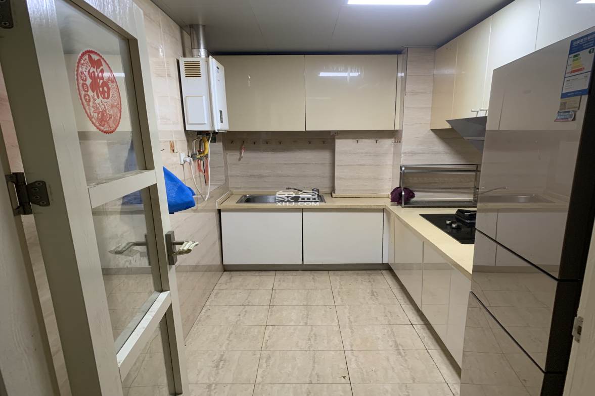 平安光谷春天 2室1厅1卫 2400.0元/月 平安光谷春天 2室1厅1卫 2400.0元/月室内图