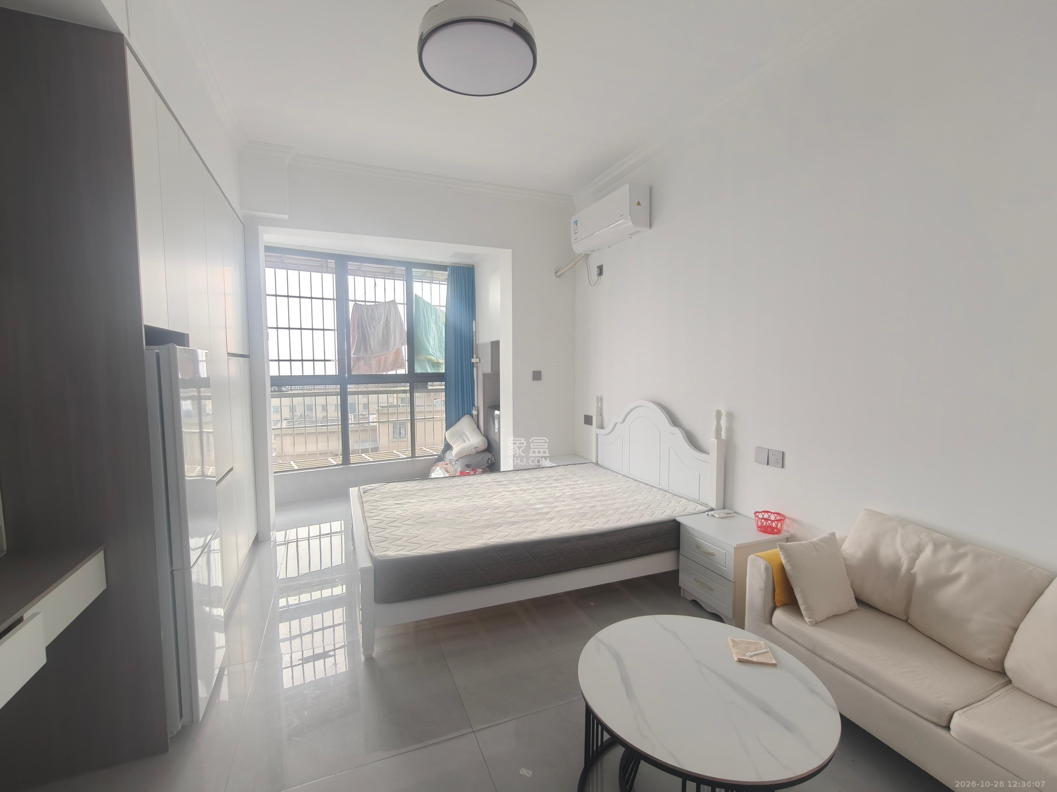 嘉雨兴园  1室1厅1卫    1600.0元/月