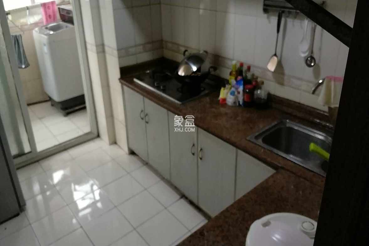 西城花园 3室1厅1卫 3500.00元/月 西城花园 3室1厅1卫 3500.00元/月室内图