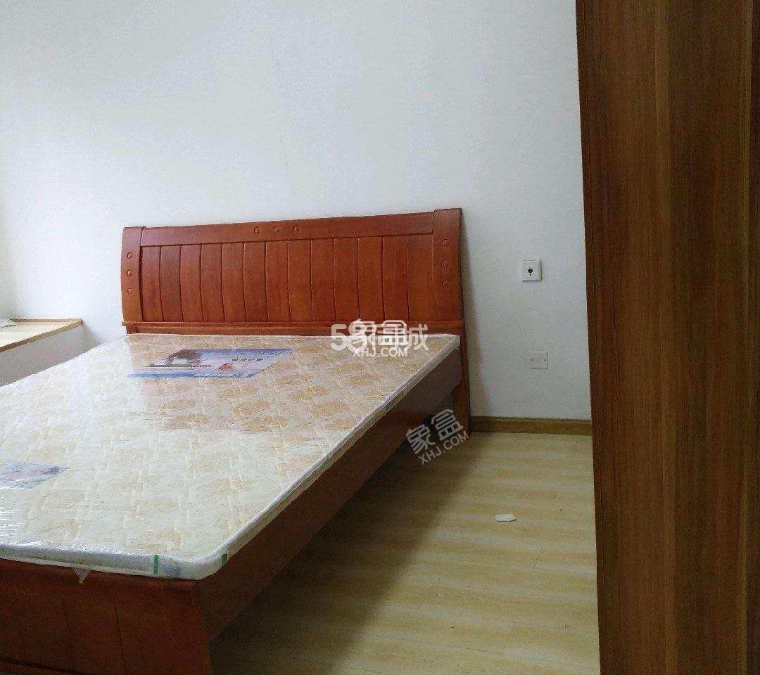 南湖世纪 3室1厅1卫 2600.00元/月 南湖世纪 3室1厅1卫 2600.00元/月室内图