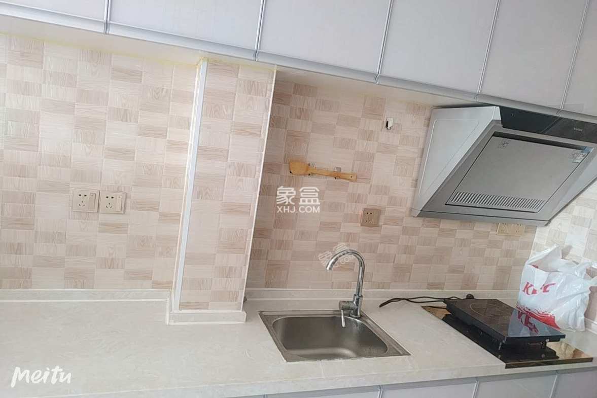 东能.中央公馆 1室1厅1卫 1500.0元/月 东能.中央公馆 1室1厅1卫 1500.0元/月室内图