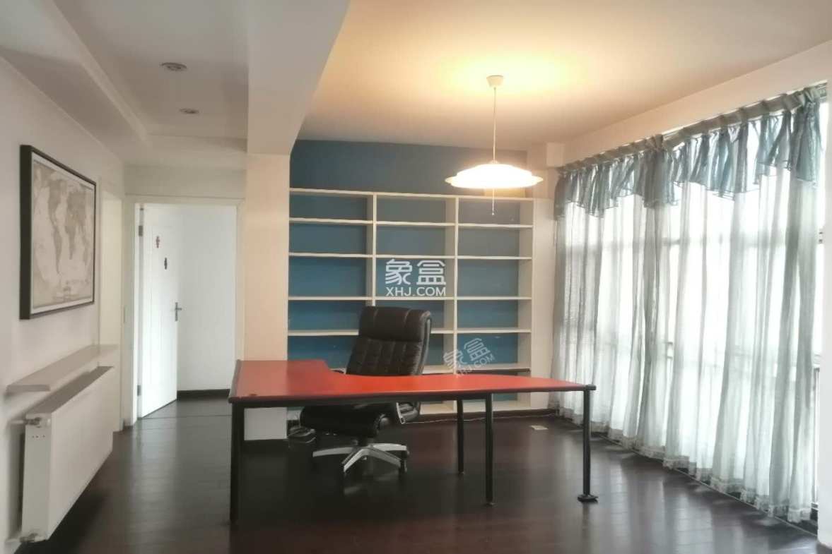 橙花风景  3室2厅1卫    4000.0元/月 橙花风景  3室2厅1卫    4000.0元/月室内图