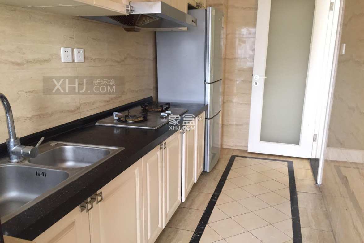 复城国际T5 2室2厅1卫 3800.00元/月 复城国际T5 2室2厅1卫 3800.00元/月室内图