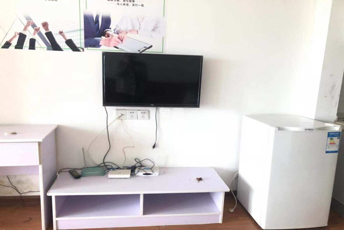 梓湖东城 1室1厅0卫 800.0元/月 梓湖东城 1室1厅0卫 800.0元/月室内图