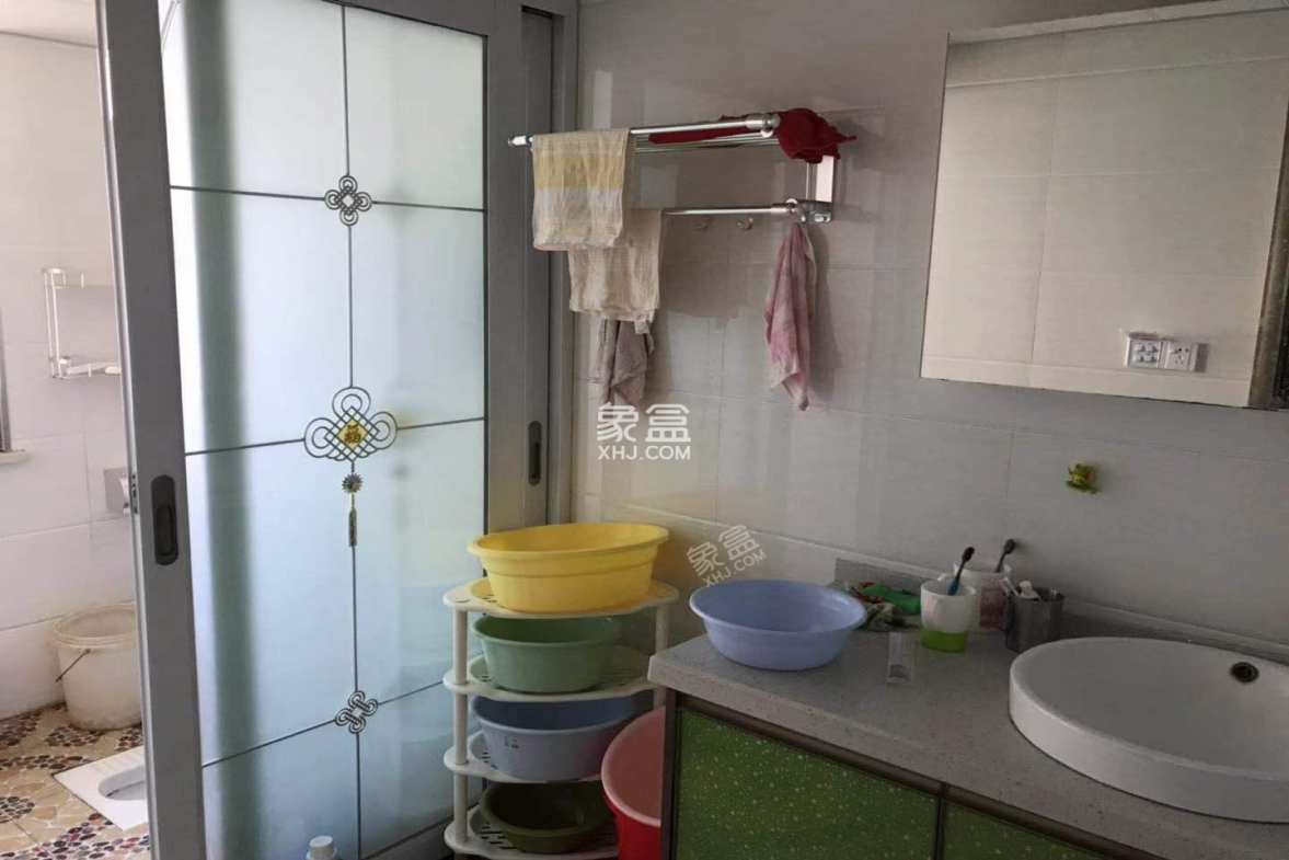 益秀园  3室2厅2卫    96.0万 益秀园  3室2厅2卫    96.0万客厅