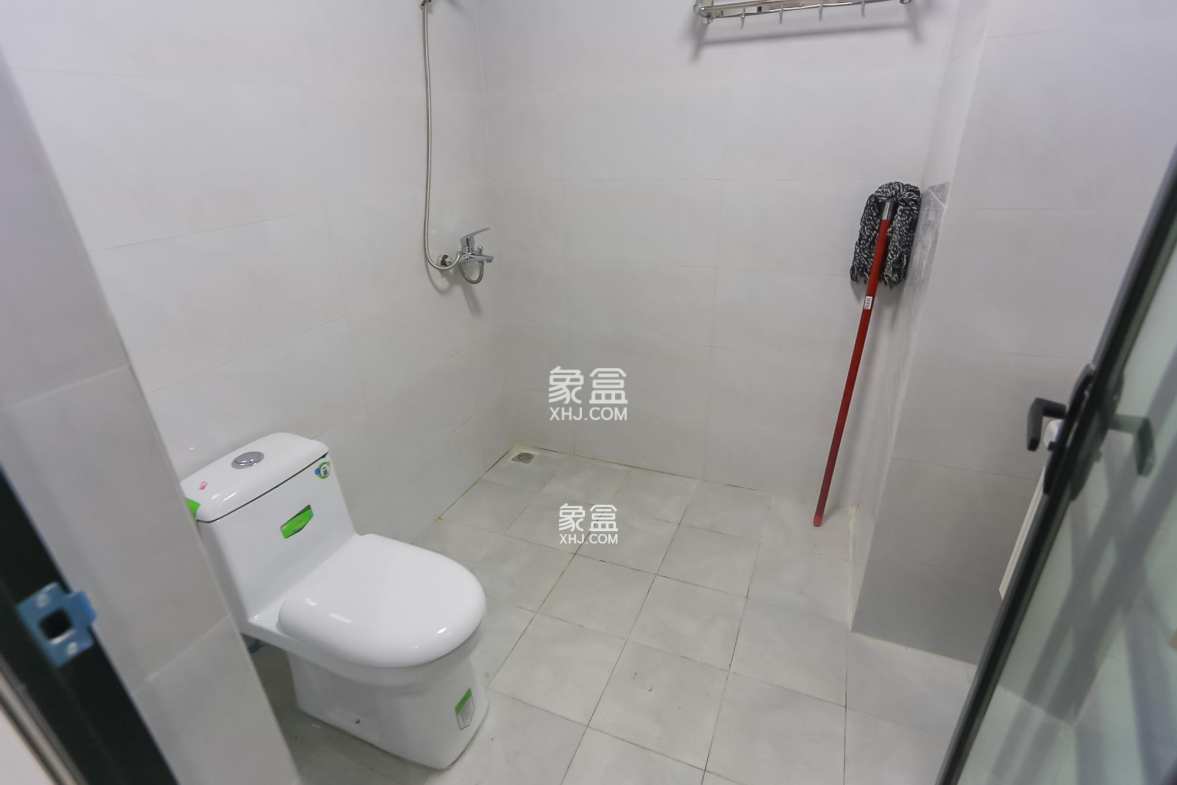 西湖星城公馆  1室1厅1卫    31.0万 西湖星城公馆  1室1厅1卫    31.0万卫生间