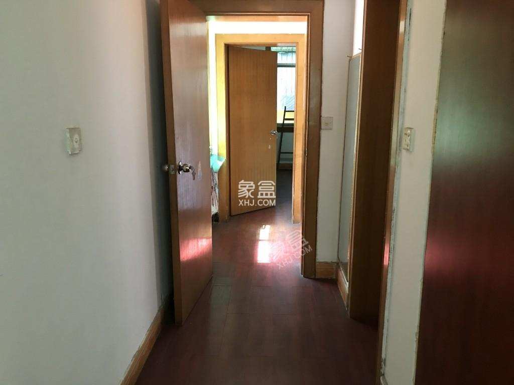 益阳航道管理处家属楼 2室2厅2卫 37.8万 益阳航道管理处家属楼 2室2厅2卫 37.8万卫生间