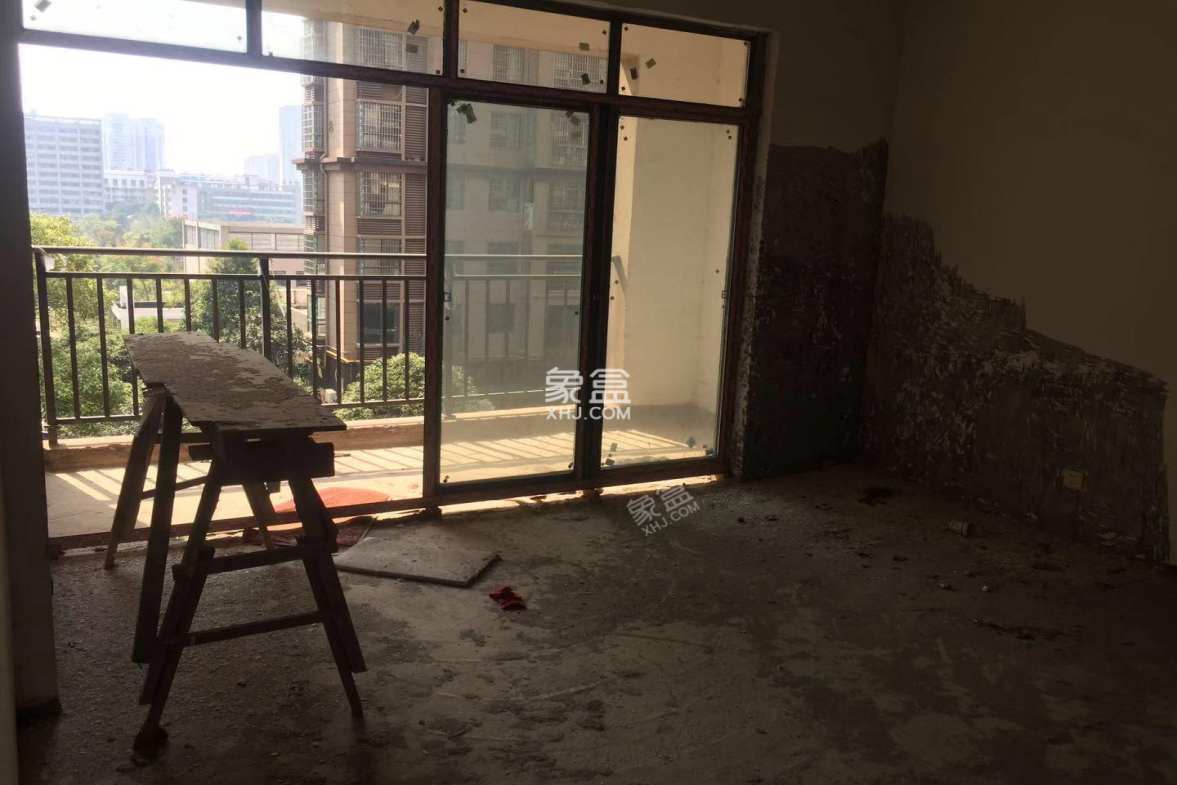 康城上品  2室2厅1卫    52.8万 康城上品  2室2厅1卫    52.8万客厅