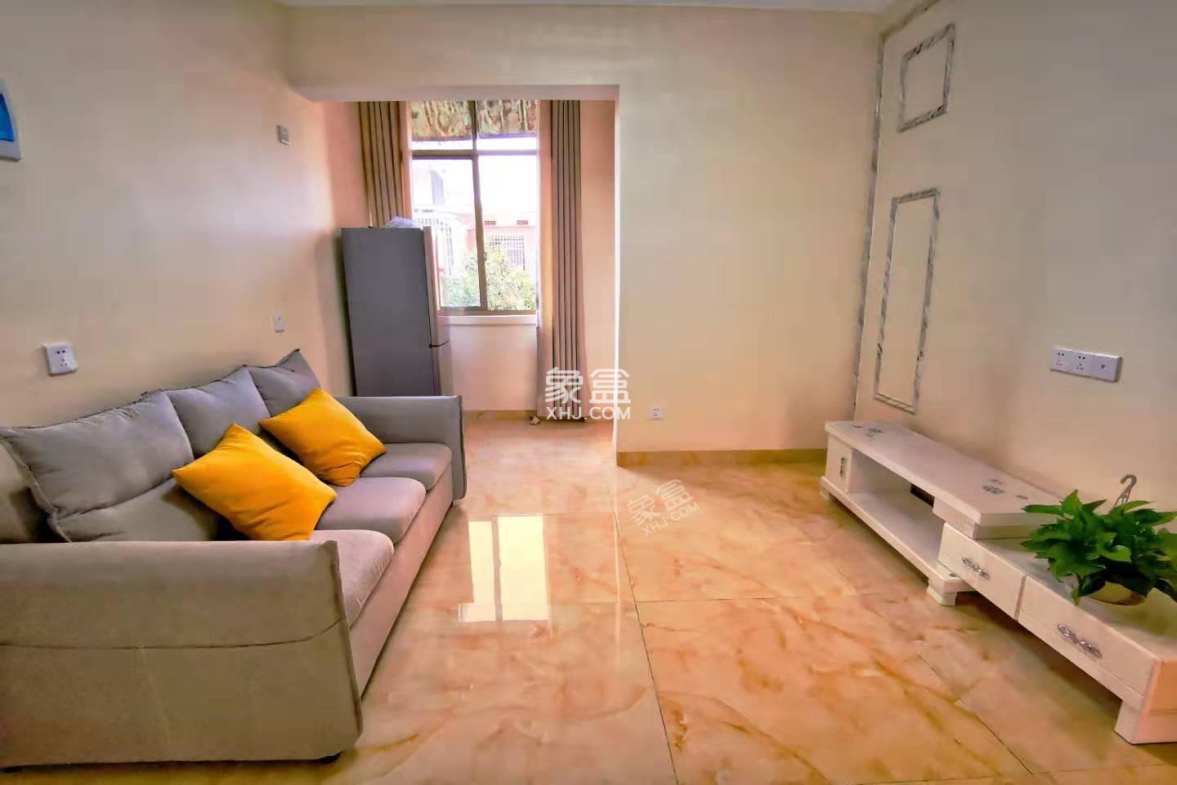 大渡口供销社家属楼 3室2厅1卫 40.8万 大渡口供销社家属楼 3室2厅1卫 40.8万客厅