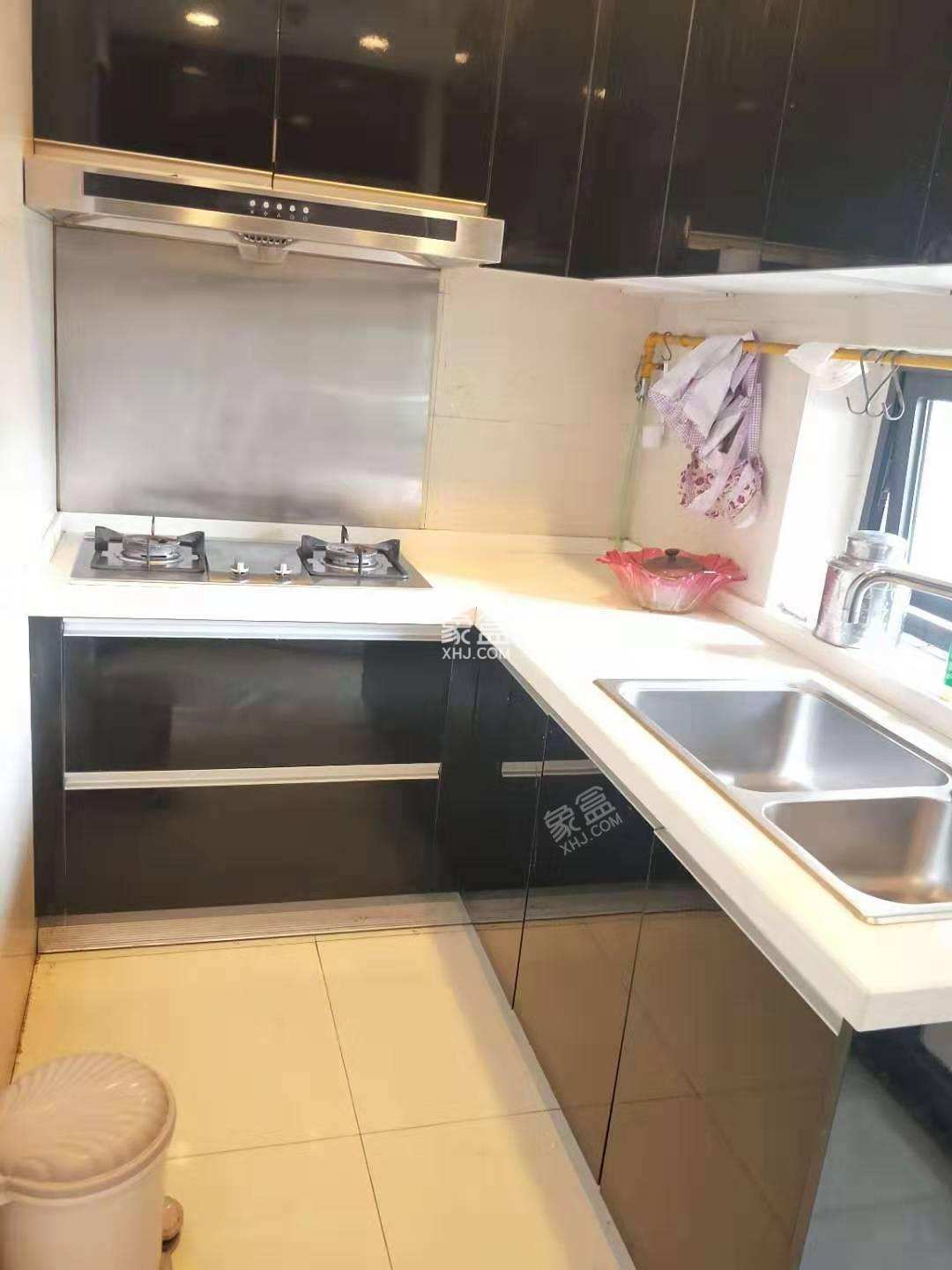 凯旋天际湾  4室2厅3卫    7500.0元/月 凯旋天际湾  4室2厅3卫    7500.0元/月室内图