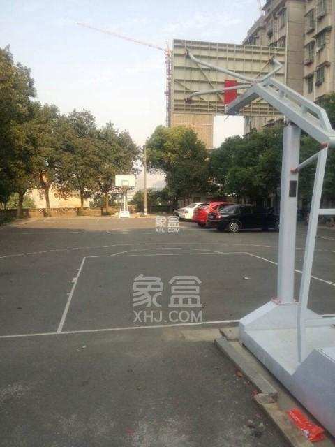 铝厂宿舍  2室2厅1卫    1400.0元/月 铝厂宿舍  2室2厅1卫    1400.0元/月小区图