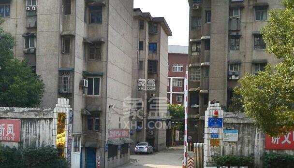 天心区教师村宿舍 3室2厅1卫 1300.0元/月 天心区教师村宿舍 3室2厅1卫 1300.0元/月小区图