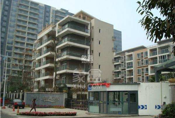 齐力碧水湾  2室2厅1卫    2300.0元/月 齐力碧水湾  2室2厅1卫    2300.0元/月小区图