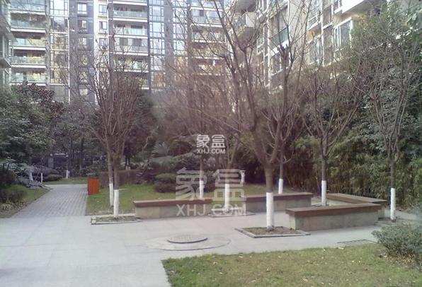 齐力碧水湾  2室2厅1卫    2300.0元/月 齐力碧水湾  2室2厅1卫    2300.0元/月小区图