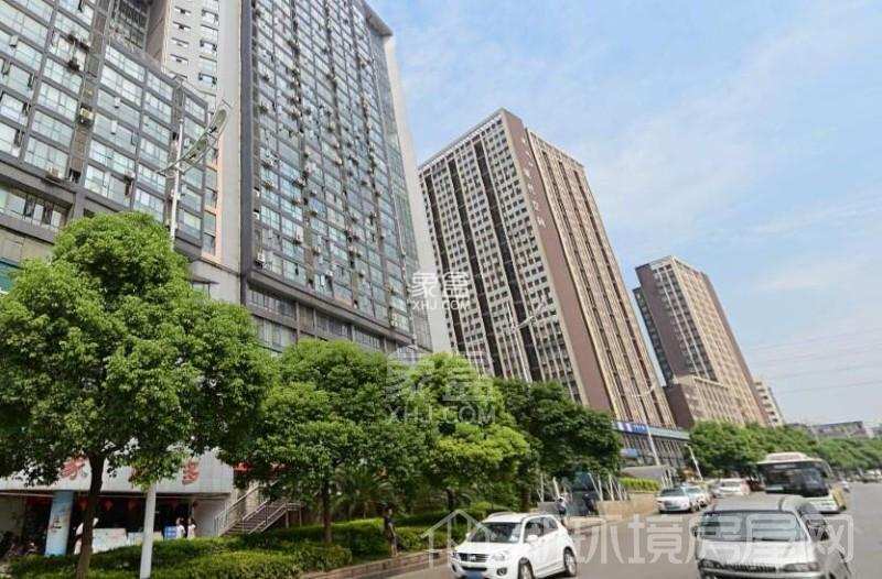 华菱蓝调国际(华菱.香墅美地) 1室1厅1卫 2600.0元/月 华菱蓝调国际(华菱.香墅美地) 1室1厅1卫 2600.0元/月小区图