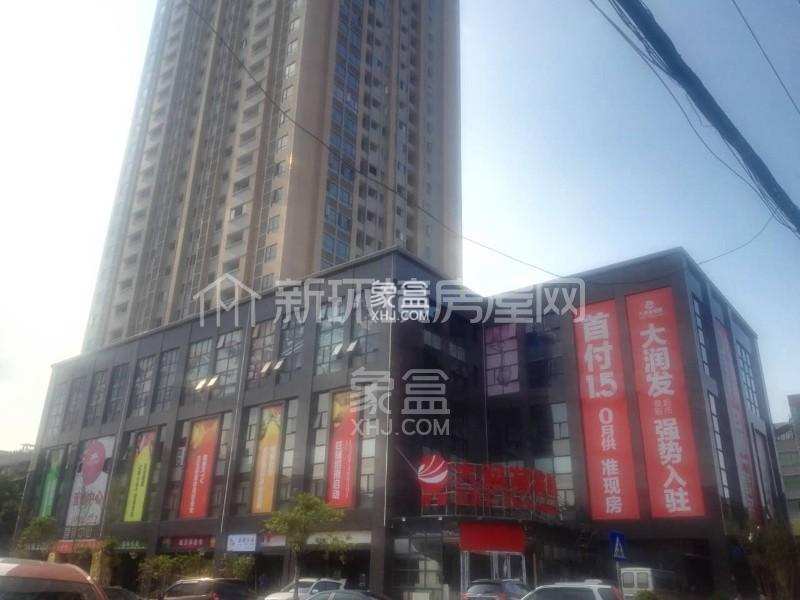 和隆花半里  1室1厅1卫    1800.0元/月 和隆花半里  1室1厅1卫    1800.0元/月小区图