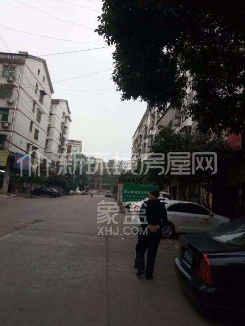 石头铺安置小区  2室2厅1卫    850.0元/月 石头铺安置小区  2室2厅1卫    850.0元/月小区图