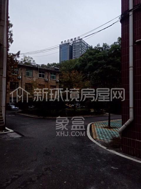 怀化市林业局家属楼室内图2