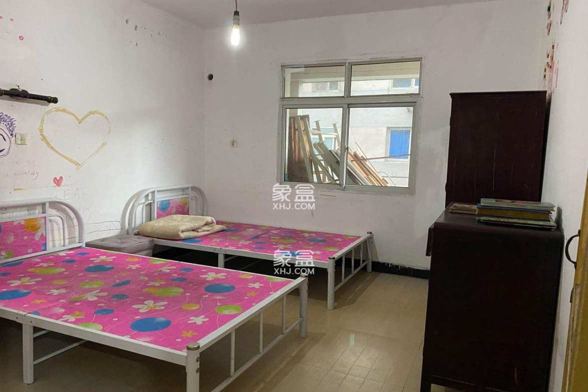 沿江路散盘 1室1厅1卫 1600.0元/月 沿江路散盘 1室1厅1卫 1600.0元/月室内图