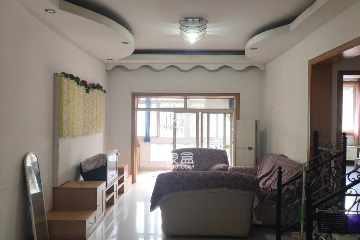 罗马花园大坪路16号 2室2厅1卫 35.8万 罗马花园大坪路16号 2室2厅1卫 35.8万客厅