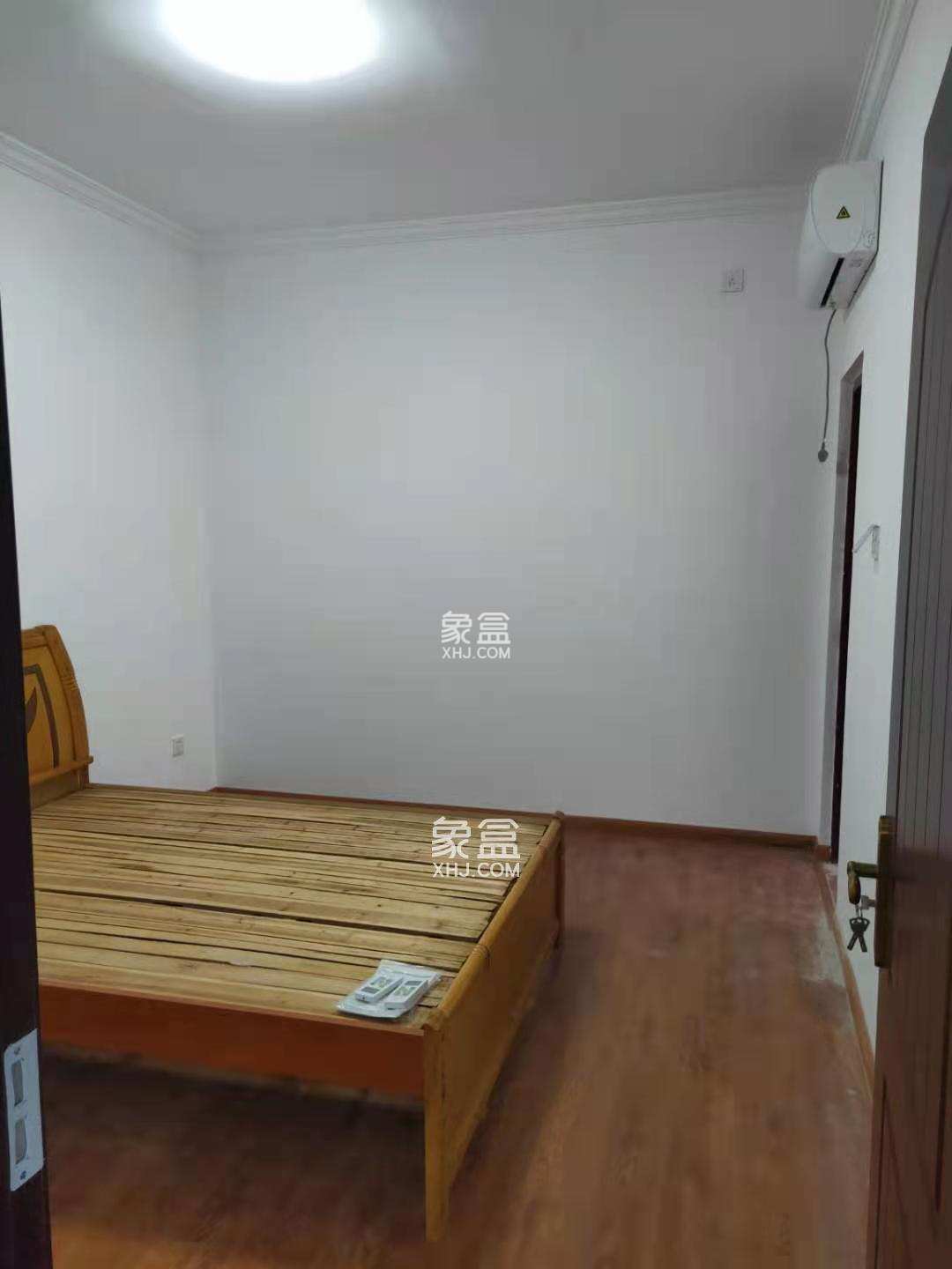 金科伴山溪谷 2室2厅1卫 1300.0元/月 金科伴山溪谷 2室2厅1卫 1300.0元/月室内图