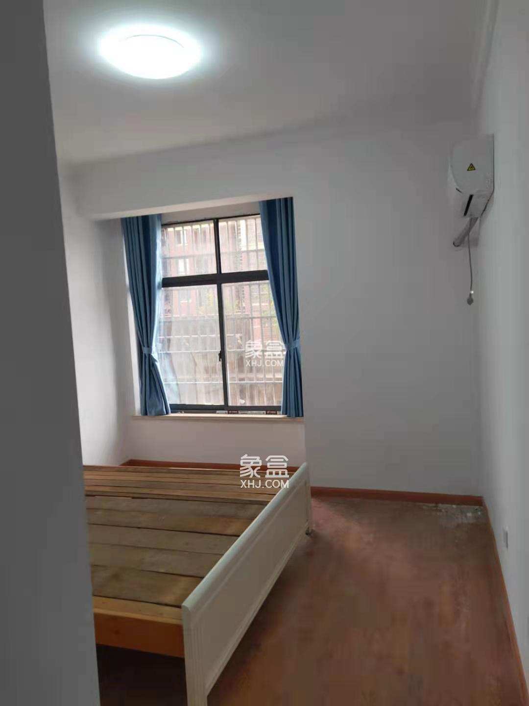 金科伴山溪谷 2室2厅1卫 1300.0元/月 金科伴山溪谷 2室2厅1卫 1300.0元/月室内图