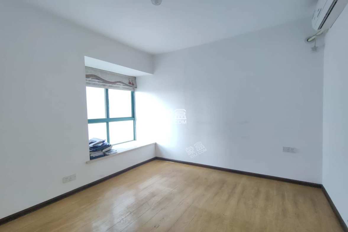 顺枫苑  3室2厅2卫    2500.0元/月 顺枫苑  3室2厅2卫    2500.0元/月室内图