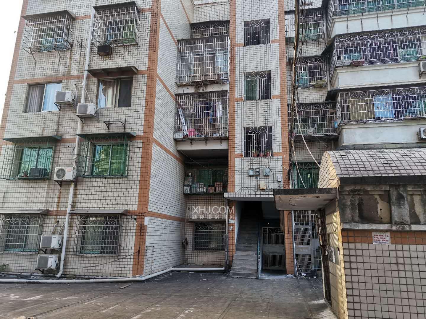 金山路北路散盘室内图2