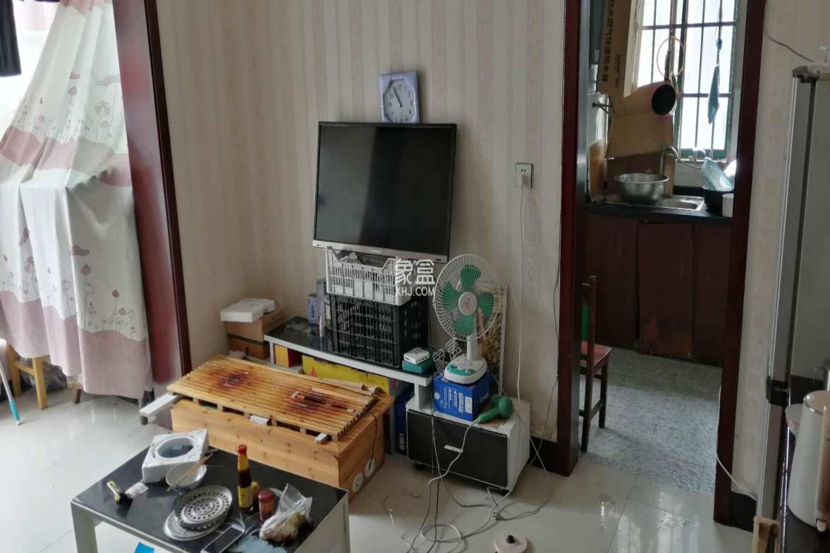 桃花里  1室1厅1卫    35.8万 桃花里  1室1厅1卫    35.8万卫生间