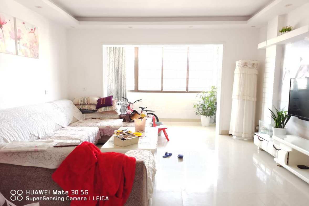 全丰小区  3室2厅2卫    60.0万 全丰小区  3室2厅2卫    60.0万卧室